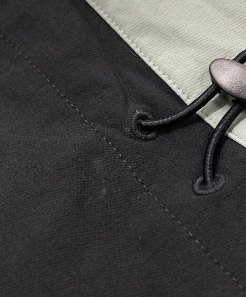 asics（アシックス）asics (アシックス) KIKO KOSTADINOV (キコ・コスタディノフ) キコポンチョ / KIKO PONCHO グリーン サイズ:Ｍ(海外サイズ)の古着・服飾アイテム