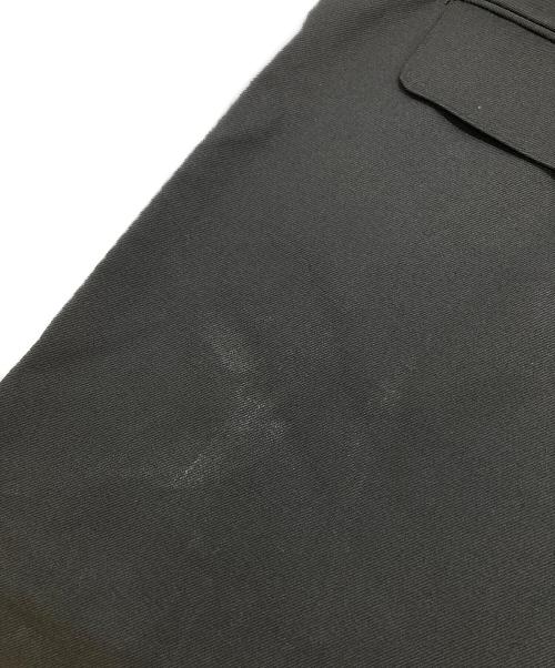 JOHN LAWRENCE SULLIVAN（ジョン ローレンス サリバン）JOHN LAWRENCE SULLIVAN (ジョン ローレンス サリバン) WOOL GABARDINE FRONT POCKET WIDE TROUSERS/ールギャバジン フロントポケット ワイドトラウザーズ ブラック サイズ:46の古着・服飾アイテム