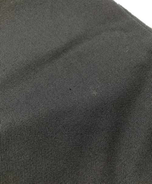 JOHN LAWRENCE SULLIVAN（ジョン ローレンス サリバン）JOHN LAWRENCE SULLIVAN (ジョン ローレンス サリバン) WOOL GABARDINE FRONT POCKET WIDE TROUSERS/ールギャバジン フロントポケット ワイドトラウザーズ ブラック サイズ:46の古着・服飾アイテム