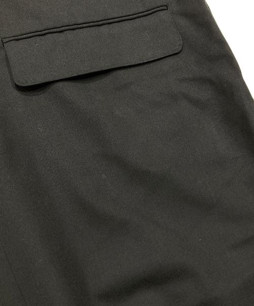 JOHN LAWRENCE SULLIVAN（ジョン ローレンス サリバン）JOHN LAWRENCE SULLIVAN (ジョン ローレンス サリバン) WOOL GABARDINE FRONT POCKET WIDE TROUSERS/ールギャバジン フロントポケット ワイドトラウザーズ ブラック サイズ:46の古着・服飾アイテム