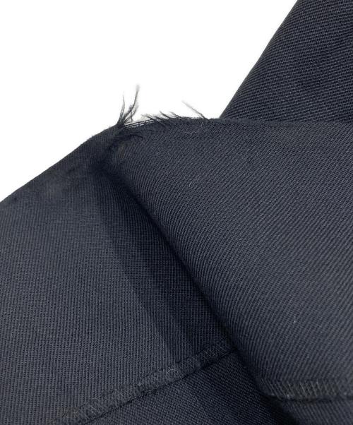 JOHN LAWRENCE SULLIVAN（ジョン ローレンス サリバン）JOHN LAWRENCE SULLIVAN (ジョン ローレンス サリバン) WOOL GABARDINE FRONT POCKET WIDE TROUSERS/ールギャバジン フロントポケット ワイドトラウザーズ ブラック サイズ:46の古着・服飾アイテム