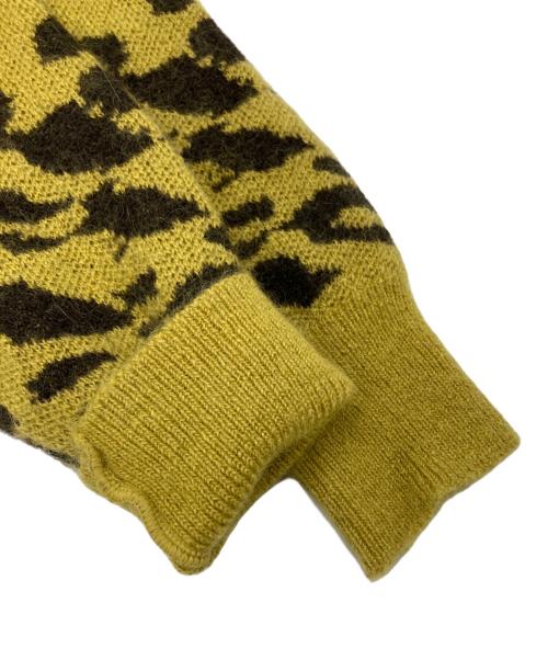 JOHN LAWRENCE SULLIVAN（ジョン ローレンス サリバン）JOHN LAWRENCE SULLIVAN (ジョン ローレンス サリバン) Leopard jacquard knit sweater/レオパードジャカードニットセーター イエロー サイズ:Sの古着・服飾アイテム