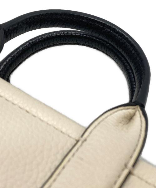 MARC JACOBS（マークジェイコブス）MARC JACOBS (マークジェイコブズ) レザートートバックミニ / THE LEATHER TOTE BAG MINI ベージュの古着・服飾アイテム