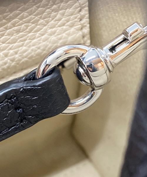 MARC JACOBS（マークジェイコブス）MARC JACOBS (マークジェイコブズ) レザートートバックミニ / THE LEATHER TOTE BAG MINI ベージュの古着・服飾アイテム