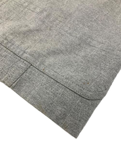 ISSEY MIYAKE MEN（イッセイミヤケメン）ISSEY MIYAKE MEN (イッセイミヤケメン) シワ加工テーラードジャケット グレー サイズ:Mの古着・服飾アイテム