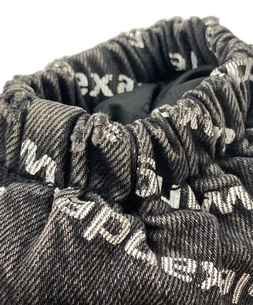 ALEXANDER WANG（アレキサンダー・ワン）ALEXANDER WANG (アレキサンダー・ワン) デニムロゴダウンジャケット ブラック サイズ:ＸＳの古着・服飾アイテム