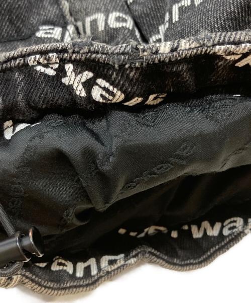 ALEXANDER WANG（アレキサンダー・ワン）ALEXANDER WANG (アレキサンダー・ワン) デニムロゴダウンジャケット ブラック サイズ:ＸＳの古着・服飾アイテム