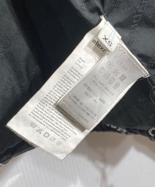 ALEXANDER WANG（アレキサンダー・ワン）ALEXANDER WANG (アレキサンダー・ワン) デニムロゴダウンジャケット ブラック サイズ:ＸＳの古着・服飾アイテム