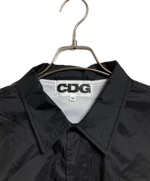 CDG（シーディージー）CDG (シーディージー) バックプリントコーチジャケット ブラック サイズ:Mの古着・服飾アイテム