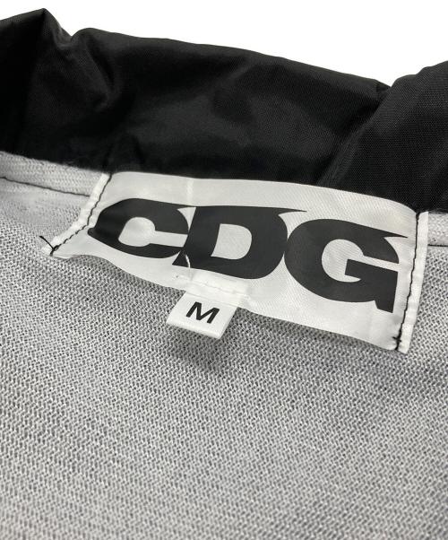 CDG（シーディージー）CDG (シーディージー) バックプリントコーチジャケット ブラック サイズ:Mの古着・服飾アイテム