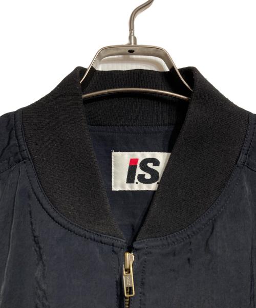 ISSEY MIYAKE（イッセイミヤケ）ISSEY MIYAKE (イッセイミヤケ) バックロゴボンバージャケット/Back logo bomber jacket ネイビー サイズ: 9(ウィメンズ規格)の古着・服飾アイテム