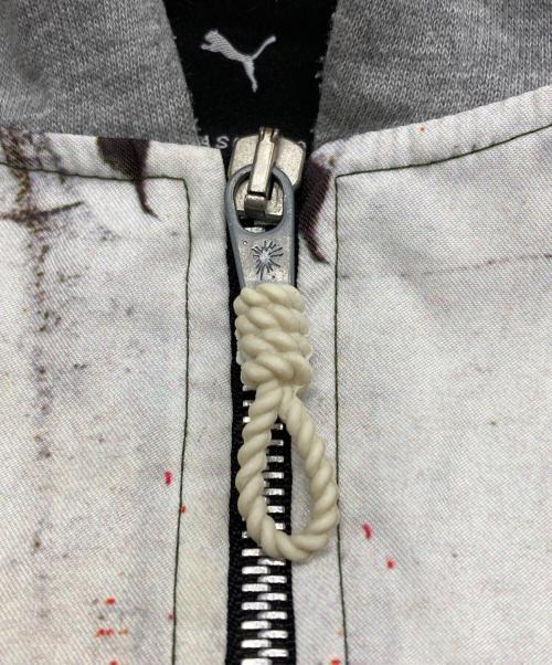 PUMA（プーマ）PUMA (プーマ) MIHARA YASUHIRO (ミハラヤスヒロ) 浮世絵転写フード付きジップジャケット/ zip jacket グレー×ブラック サイズ:Mの古着・服飾アイテム
