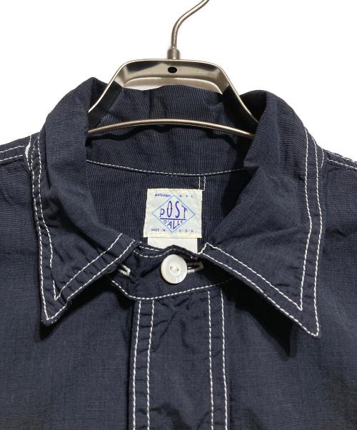 POST O'ALLS（ポストオーバーオールズ）POST O'ALLS (ポストオーバーオールズ) ステッチワークシャツ/Stitch-detail shirt ネイビー サイズ:Mの古着・服飾アイテム