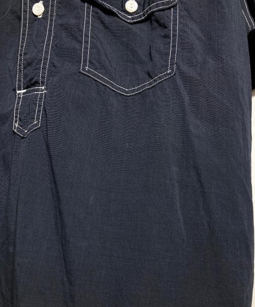 POST O'ALLS（ポストオーバーオールズ）POST O'ALLS (ポストオーバーオールズ) ステッチワークシャツ/Stitch-detail shirt ネイビー サイズ:Mの古着・服飾アイテム
