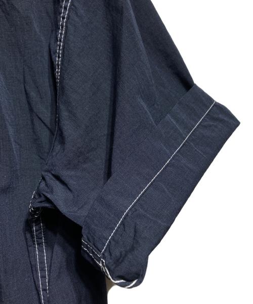 POST O'ALLS（ポストオーバーオールズ）POST O'ALLS (ポストオーバーオールズ) ステッチワークシャツ/Stitch-detail shirt ネイビー サイズ:Mの古着・服飾アイテム