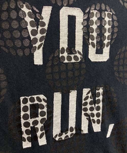 COMME des GARCONS（コムデギャルソン）COMME des GARCONS (コムデギャルソン) NIKE (ナイキ) メッセージデザインTシャツ/Message Design T-Shirt ネイビー サイズ:Mの古着・服飾アイテム