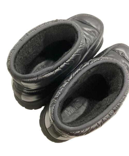 MM6 Maison Margiela（エムエムシックスメゾンマルジェラ）MM6 Maison Margiela (エムエムシックスメゾンマルジェラ) パフムートンブーツ/ショートブーツ ブラック サイズ:37 1/2の古着・服飾アイテム