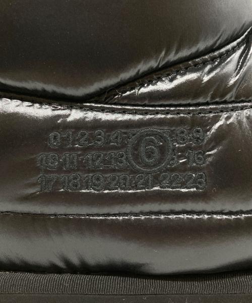 MM6 Maison Margiela（エムエムシックスメゾンマルジェラ）MM6 Maison Margiela (エムエムシックスメゾンマルジェラ) パフムートンブーツ/ショートブーツ ブラック サイズ:37 1/2の古着・服飾アイテム