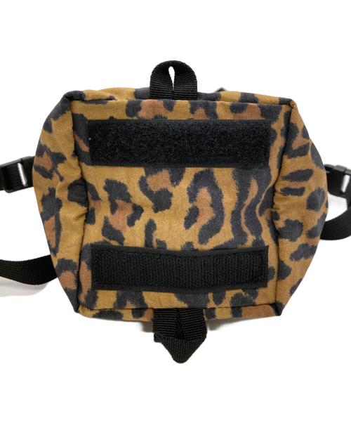 SUPREME（シュプリーム）SUPREME (シュプリーム) Leopard Neck Pouch ブラウン×ブラックの古着・服飾アイテム