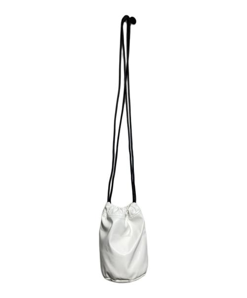 MM6 Maison Margiela（エムエムシックスメゾンマルジェラ）MM6 Maison Margiela (エムエムシックスメゾンマルジェラ) ロゴ巾着ショルダーバッグ ホワイト×ブラックの古着・服飾アイテム