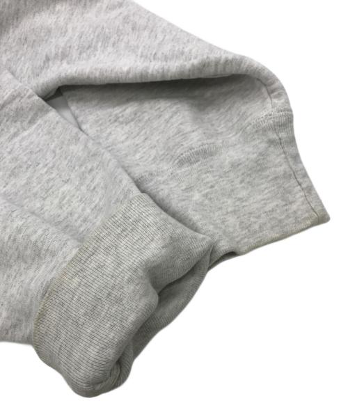 SUPREME（シュプリーム）SUPREME (シュプリーム) SMALL BOX CREWNECK グレー サイズ:Ｍの古着・服飾アイテム