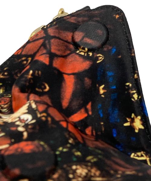 ALEXANDER McQUEEN（アレキサンダーマックイーン）ALEXANDER McQUEEN (アレキサンダーマックイーン) ステンドグラス柄クラッチバッグ ブラックの古着・服飾アイテム