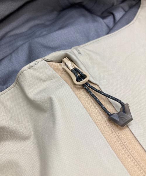 THE NORTH FACE（ザ ノース フェイス）THE NORTH FACE (ザ ノース フェイス) Climb Light Jacket/クライムライトジャケット ベージュ×ブラック サイズ:Lの古着・服飾アイテム