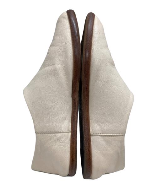 Maison Margiela（メゾンマルジェラ）Maison Margiela (メゾンマルジェラ) TABI BABOUCHE/タビ バブーシュ ベージュ サイズ:36の古着・服飾アイテム