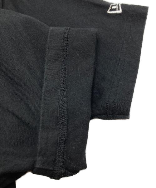 Yohji Yamamoto pour homme（ヨウジヤマモト プールオム）Yohji Yamamoto pour homme (ヨウジヤマモト プールオム) New Era (ニューエラ) シグネチャーロゴTシャツ/Signature Logo T-Shirt ブラック サイズ:2の古着・服飾アイテム