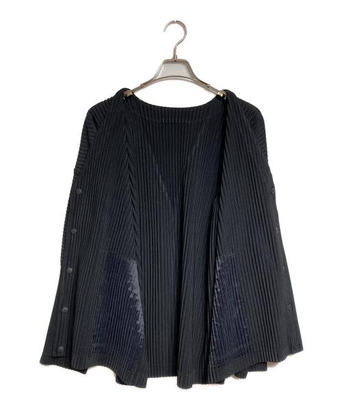 HOMME PLISSE ISSEY MIYAKE（オム プリッセ イッセイ ミヤケ）HOMME PLISSE ISSEY MIYAKE (オム プリッセ イッセイ ミヤケ) Vネックプリーツカーディガン/Pleated Cardigan ブラック サイズ:2の古着・服飾アイテム