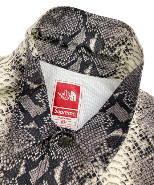 THE NORTH FACE（ザ ノース フェイス）THE NORTH FACE (ザ ノース フェイス) Supreme (シュプリーム) SNAKE COACHES JACKET グレー サイズ:Mの古着・服飾アイテム