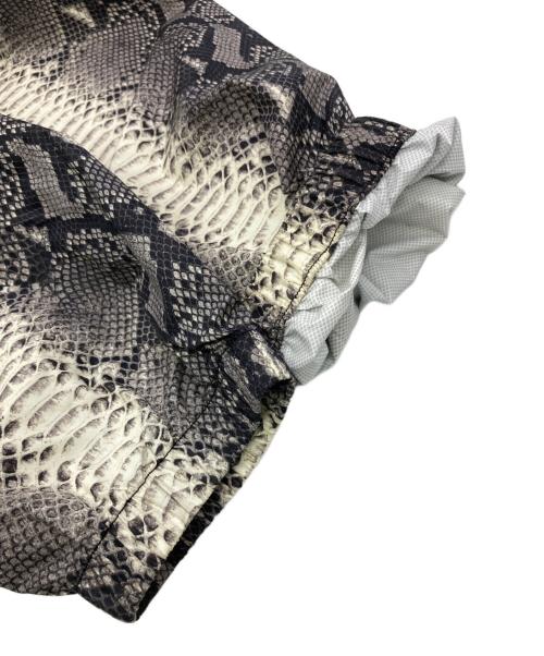 THE NORTH FACE（ザ ノース フェイス）THE NORTH FACE (ザ ノース フェイス) Supreme (シュプリーム) SNAKE COACHES JACKET グレー サイズ:Mの古着・服飾アイテム