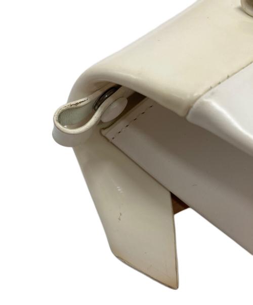 Maison Margiela（メゾンマルジェラ）Maison Margiela (メゾンマルジェラ) Small Snatched Bag/スモールスナッチドバッグ ホワイトの古着・服飾アイテム