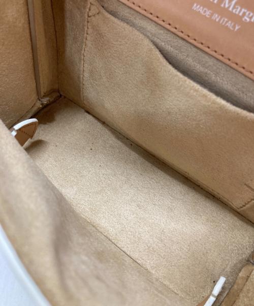 Maison Margiela（メゾンマルジェラ）Maison Margiela (メゾンマルジェラ) Small Snatched Bag/スモールスナッチドバッグ ホワイトの古着・服飾アイテム