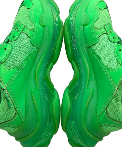 BALENCIAGA（バレンシアガ）BALENCIAGA (バレンシアガ) TRIPLE Sスニーカー グリーン サイズ:42(27.5㎝)の古着・服飾アイテム
