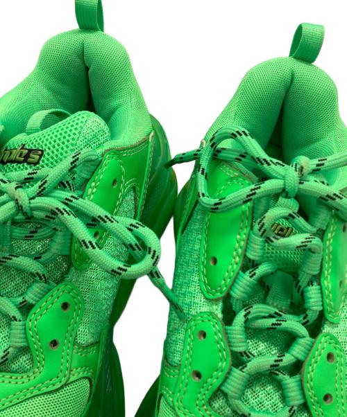 BALENCIAGA（バレンシアガ）BALENCIAGA (バレンシアガ) TRIPLE Sスニーカー グリーン サイズ:42(27.5㎝)の古着・服飾アイテム