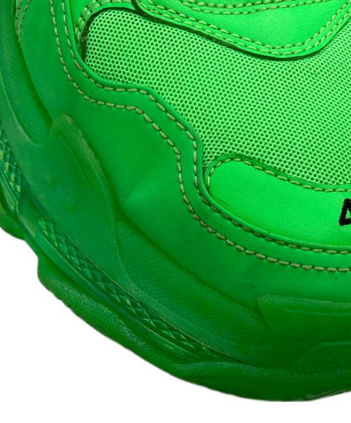 BALENCIAGA（バレンシアガ）BALENCIAGA (バレンシアガ) TRIPLE Sスニーカー グリーン サイズ:42(27.5㎝)の古着・服飾アイテム