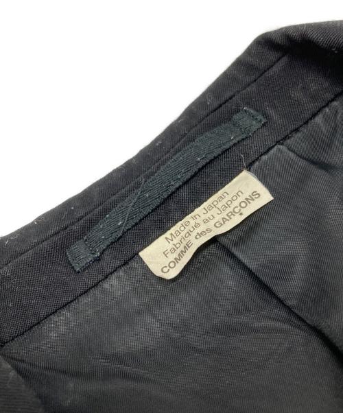 COMME des GARCONS HOMME PLUS（コムデギャルソンオムプリュス）COMME des GARCONS HOMME PLUS (コムデギャルソンオムプリュス) 捻じれ断ち切りテーラードジャケット/Twisted cut tailored jacket ブラック サイズ:Sの古着・服飾アイテム