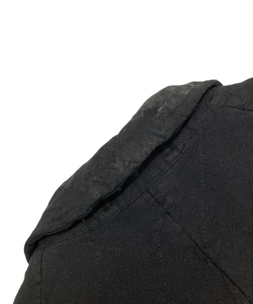 COMME des GARCONS（コムデギャルソン）COMME des GARCONS (コムデギャルソン) ポリ縮絨 パデットデザインジャケット ブラック サイズ:Mの古着・服飾アイテム