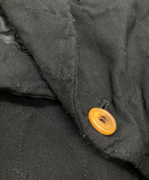 COMME des GARCONS（コムデギャルソン）COMME des GARCONS (コムデギャルソン) ポリ縮絨 パデットデザインジャケット ブラック サイズ:Mの古着・服飾アイテム