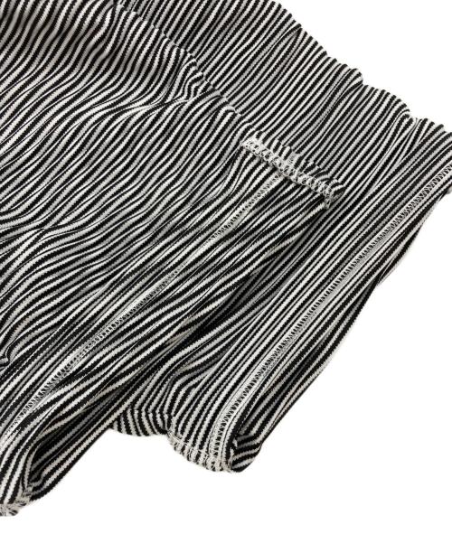 Y. PROJECT（ワイプロジェクト）Y. PROJECT (ワイプロジェクト) ACCORDION STROBE SHIRT/アコーディオンストローブシャツ ブラック サイズ:Mの古着・服飾アイテム