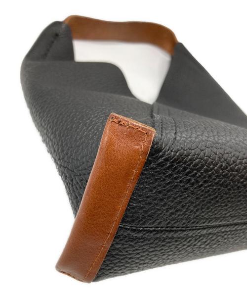 HENDER SCHEME（エンダースキーマ）Hender Scheme (エンダースキーマ) Triangle BAG/トライアングルバッグ ブラック×ブラウンの古着・服飾アイテム