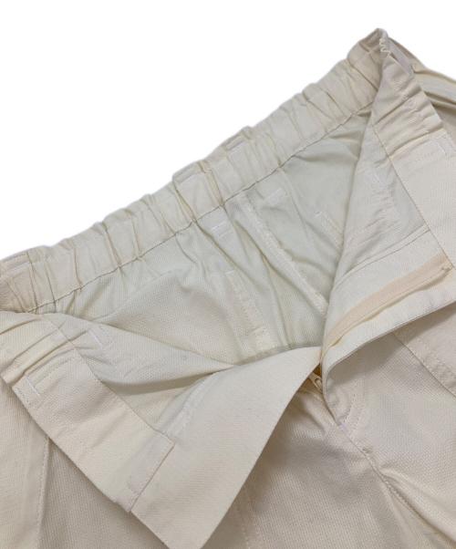 A-POC ABLE ISSEY MIYAKE（エイポック エイブル イッセイ ミヤケ）A-POC ABLE ISSEY MIYAKE (エイポック エイブル イッセイ ミヤケ) TYPE-U 001 ベージュ サイズ:2の古着・服飾アイテム