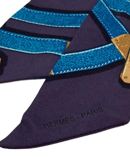 HERMES（エルメス）HERMES (エルメス) ツイリースカーフ/TRES KELLY/ケリーベルト ブルーの古着・服飾アイテム