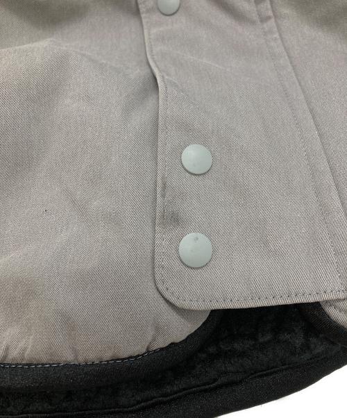 is-ness（イズネス）is-ness (イズネス) Graphpaper (グラフペーパー) Reversible Fleece Jacket/リバーシブルフリースジャケット グレー サイズ:Freeの古着・服飾アイテム