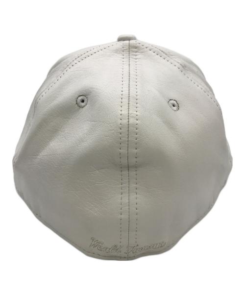 New Era（ニューエラ）New Era (ニューエラ) Supreme (シュプリーム) Leather Box logo new Era ホワイト サイズ:7　3/8の古着・服飾アイテム