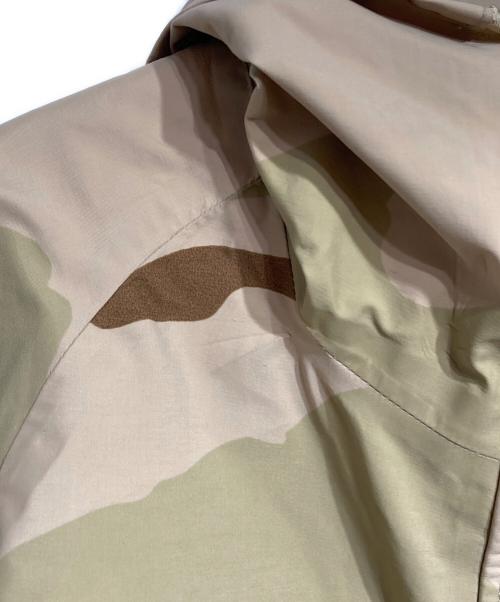 US ARMY（ユーエスアーミー）US ARMY (ユーエスアーミー) デザートカモゴアテックスパーカー/PARKA, COLD WEATHER, DESERT CAMOUFLAGE ベージュ サイズ:XL-Rの古着・服飾アイテム
