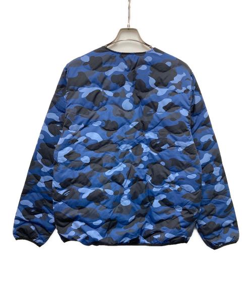 A BATHING APE（ア ベイシング エイプ）A BATHING APE (ア ベイシング エイプ) COLOR CAMO LIGHT DOWN JACKET ブルー サイズ:XLの古着・服飾アイテム