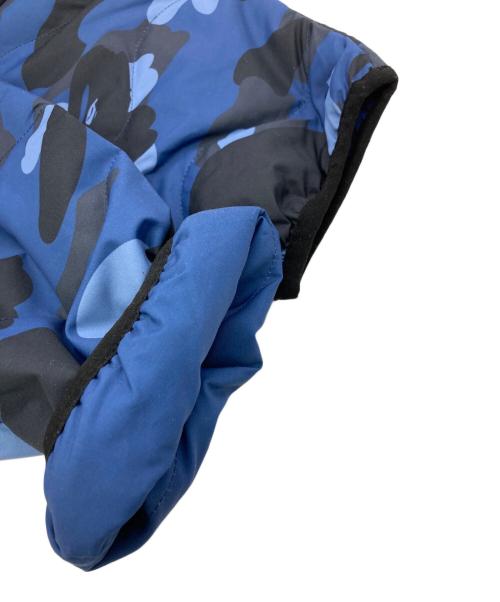 A BATHING APE（ア ベイシング エイプ）A BATHING APE (ア ベイシング エイプ) COLOR CAMO LIGHT DOWN JACKET ブルー サイズ:XLの古着・服飾アイテム