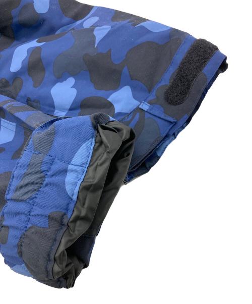 A BATHING APE（ア ベイシング エイプ）A BATHING APE (ア ベイシング エイプ) カモ柄マウンテンパーカー ネイビー サイズ:XLの古着・服飾アイテム